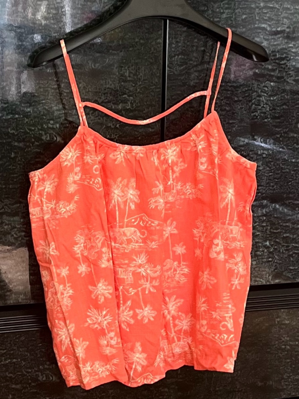 2/20$ NWOT H&M Linen Blend Coral Palm- Tiger Print Spaghetti-Strap Scoop Cami
